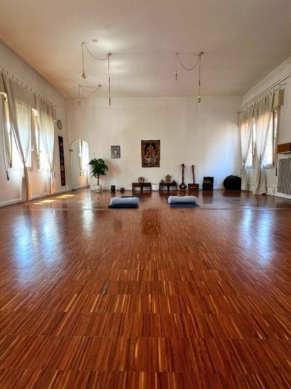 NALI YOGA STUDIO – Yoga | Pranayama | Meditazione – CARPI (MO)